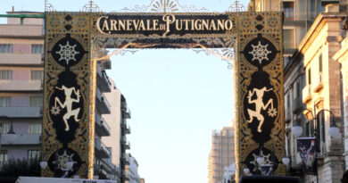 Posticipata causa maltempo la prima sfilata del carnevale di Putignano